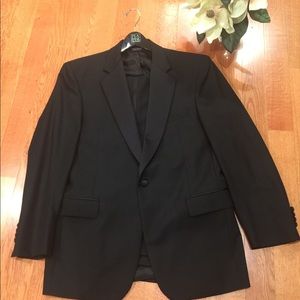 Jos A Bank Tuxedo in Black, very handsome